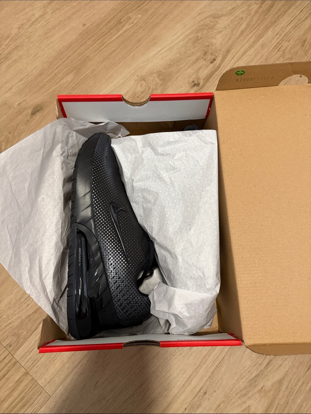 NIKE AIR MAX PHOENIX